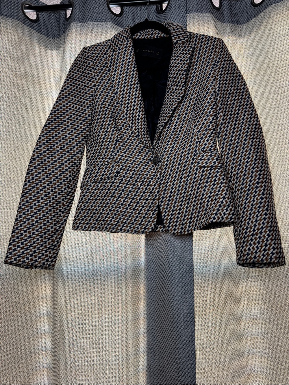 Zara Basic Navy, White, & Copper Patterned Blazer